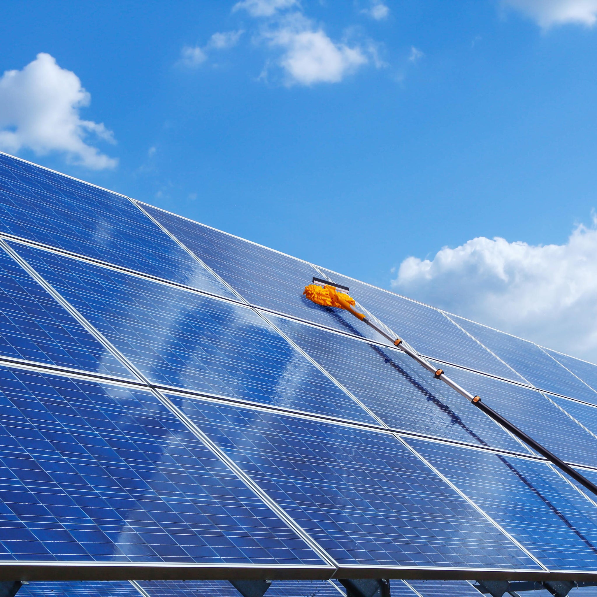 How to Deep Clean Outdoor Solar Panels Easily (Without Risking Damage)