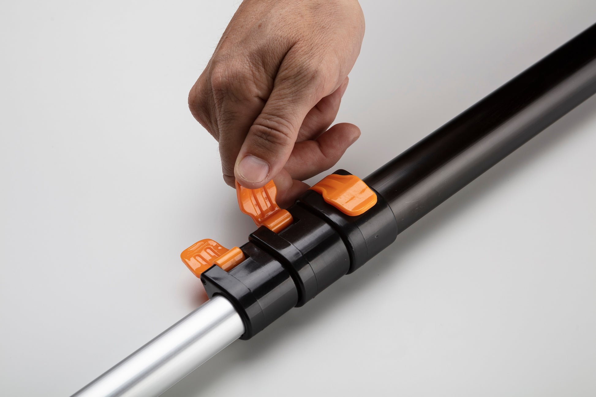 Telescopic extension pole